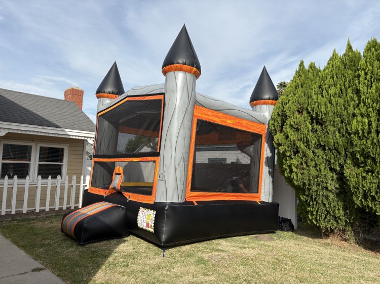 Bounce house rentals setup in Rialto, CA for a birthday party